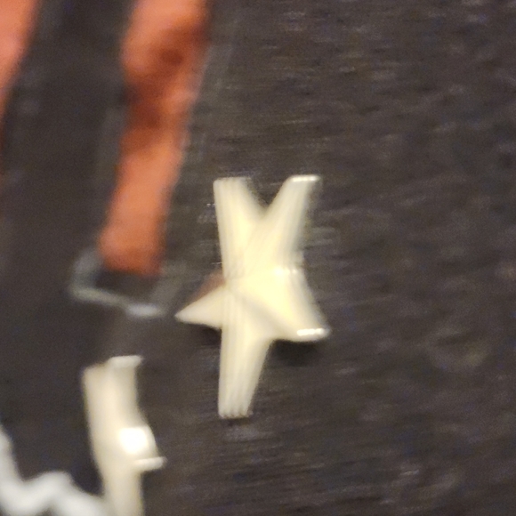 Forever 21 kiss shirt small.                   Bin 30 - Picture 4 of 10